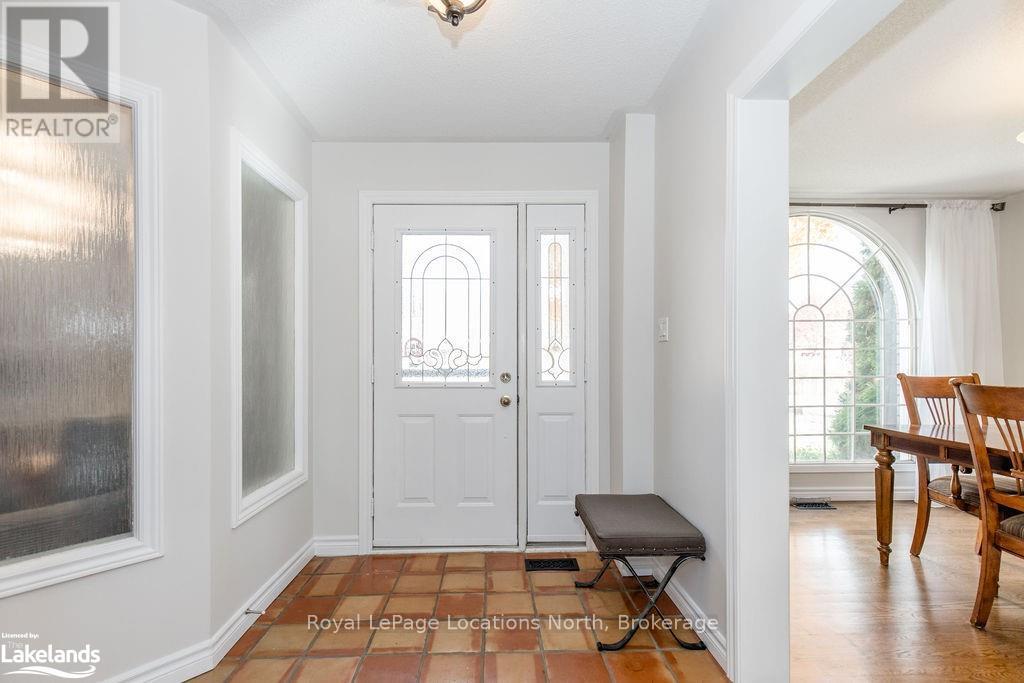 3580 Linda Street, Innisfil, Ontario  L9S 2L2 - Photo 2 - N10439457