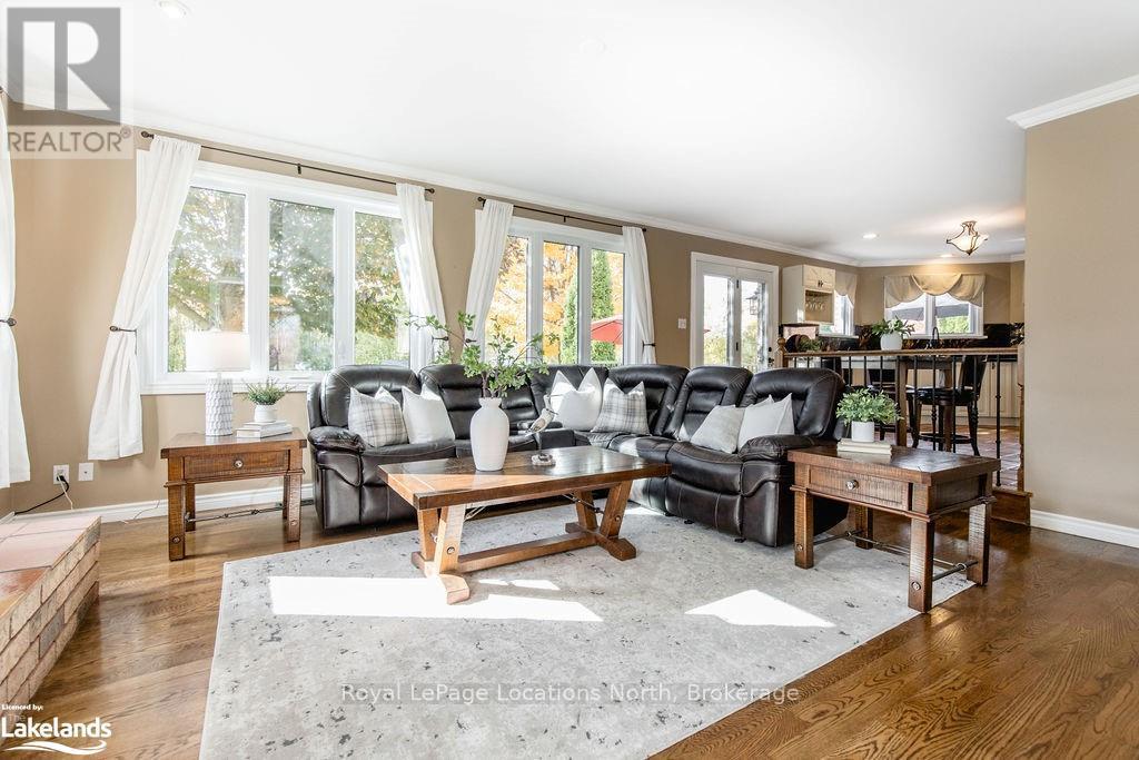 3580 Linda Street, Innisfil, Ontario  L9S 2L2 - Photo 4 - N10439457