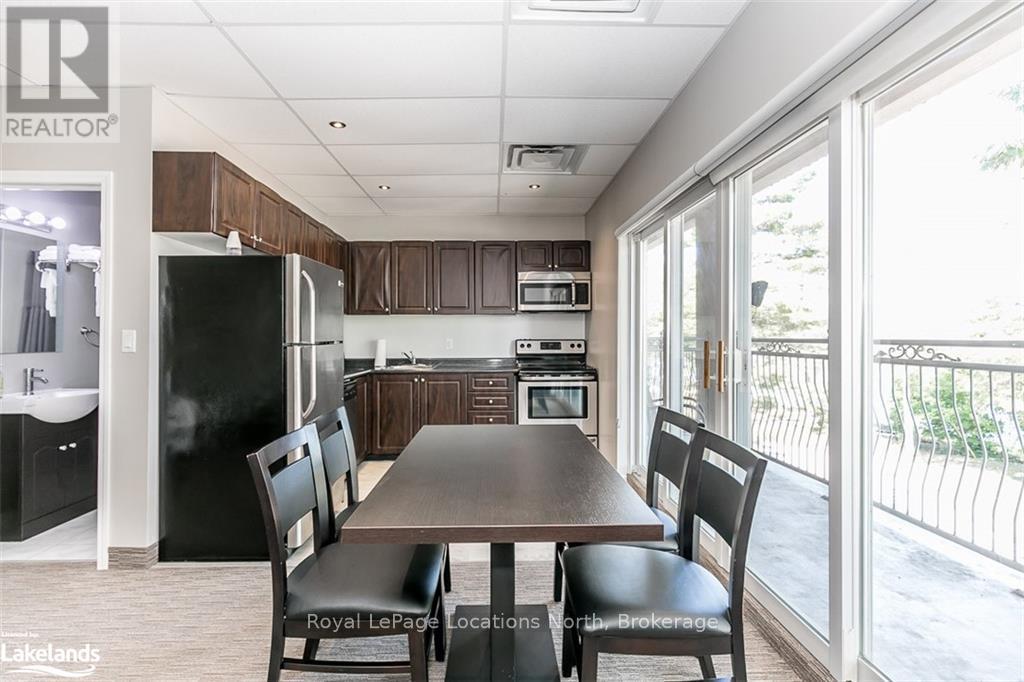 305 - 361 Mosley Street, Wasaga Beach, Ontario  L9Z 2J8 - Photo 2 - S10895853