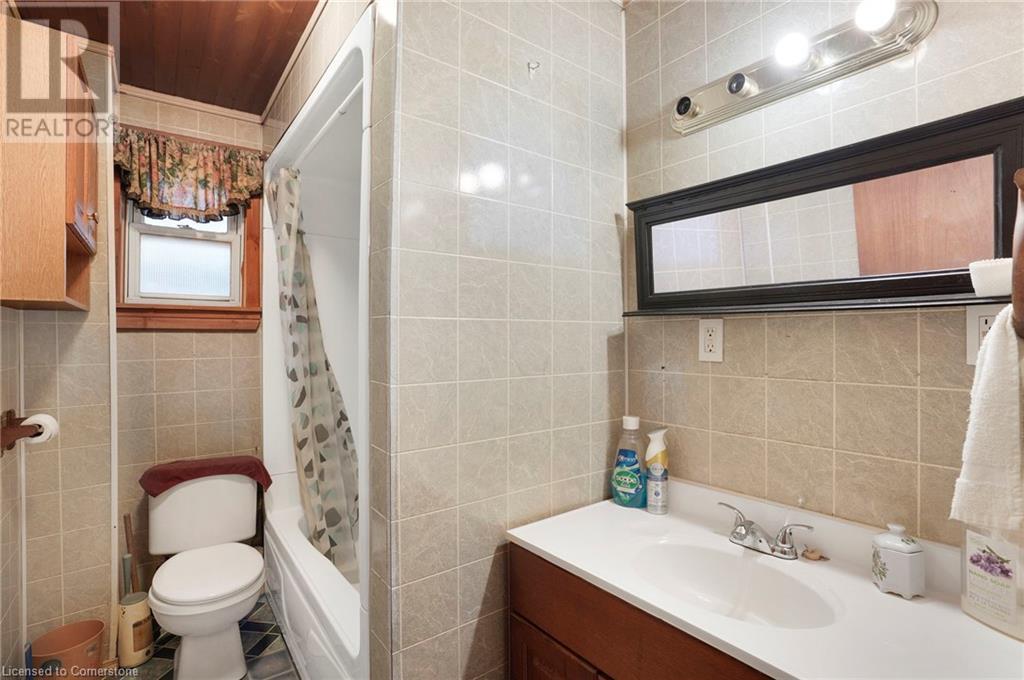 14 Kinnear Street, Port Colborne, Ontario  L3K 1A6 - Photo 24 - 40687189