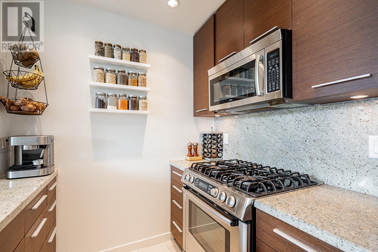 Listing Picture 13 of 40 : 312 2528 MAPLE STREET, Vancouver / 溫哥華 - 魯藝地產 Yvonne Lu Group - MLS Medallion Club Member