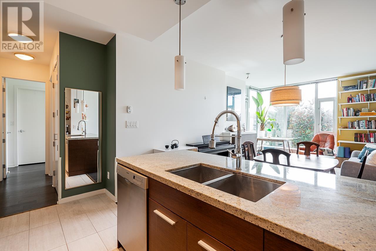 Listing Picture 15 of 40 : 312 2528 MAPLE STREET, Vancouver / 溫哥華 - 魯藝地產 Yvonne Lu Group - MLS Medallion Club Member