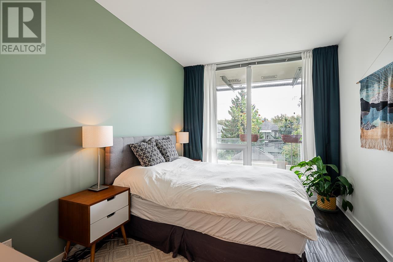 Listing Picture 17 of 40 : 312 2528 MAPLE STREET, Vancouver / 溫哥華 - 魯藝地產 Yvonne Lu Group - MLS Medallion Club Member