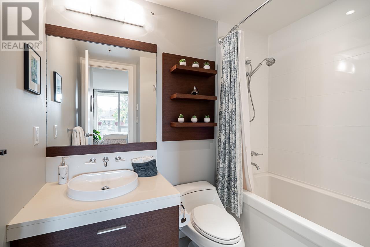 Listing Picture 19 of 40 : 312 2528 MAPLE STREET, Vancouver / 溫哥華 - 魯藝地產 Yvonne Lu Group - MLS Medallion Club Member