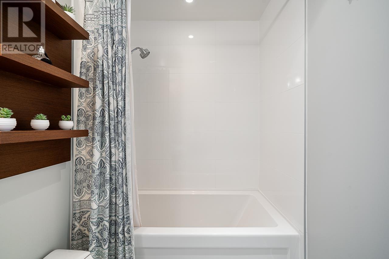 Listing Picture 20 of 40 : 312 2528 MAPLE STREET, Vancouver / 溫哥華 - 魯藝地產 Yvonne Lu Group - MLS Medallion Club Member