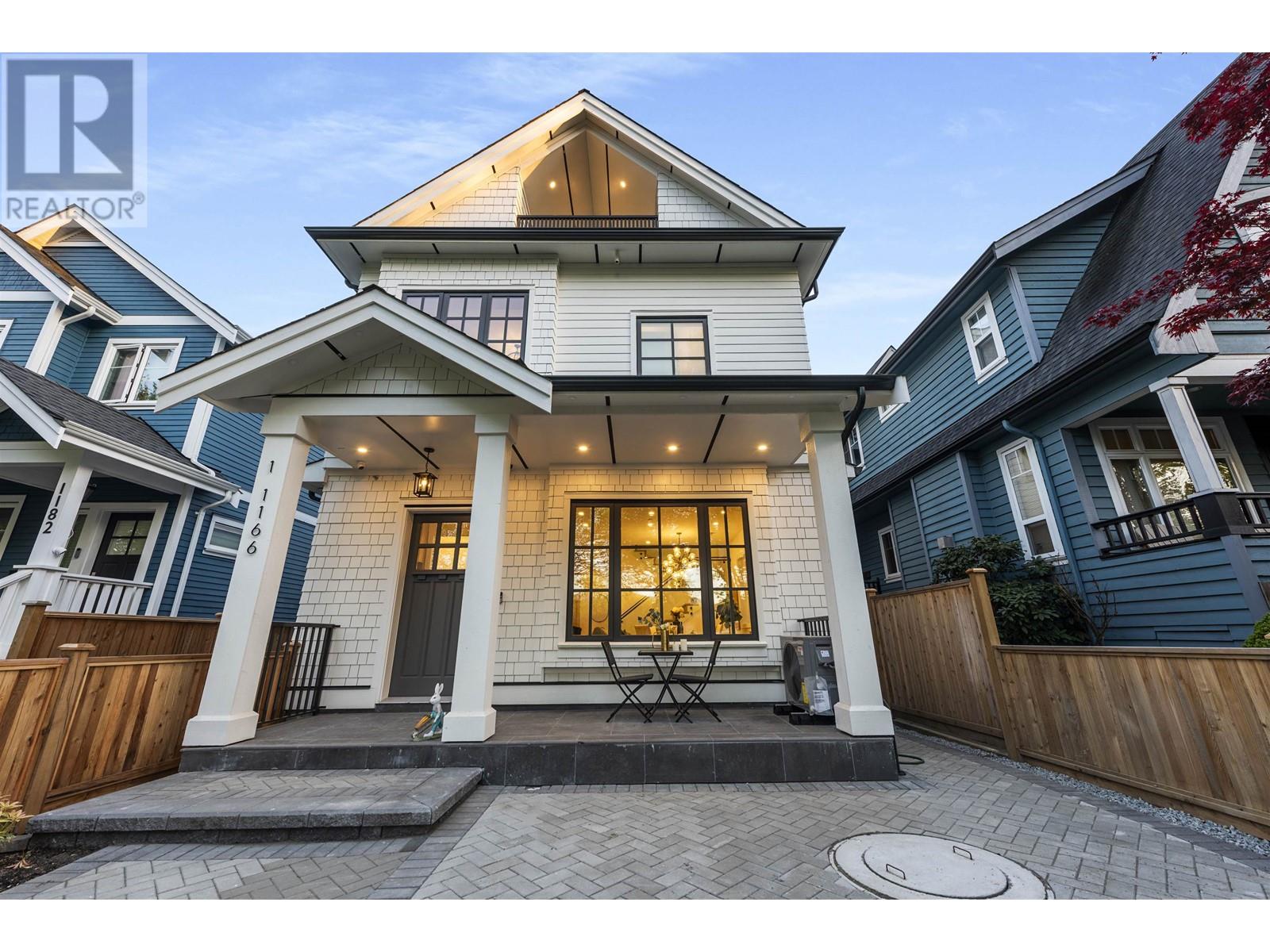 Listing Picture 31 of 40 : 1 1166 E 11TH AVENUE, Vancouver / 溫哥華 - 魯藝地產 Yvonne Lu Group - MLS Medallion Club Member