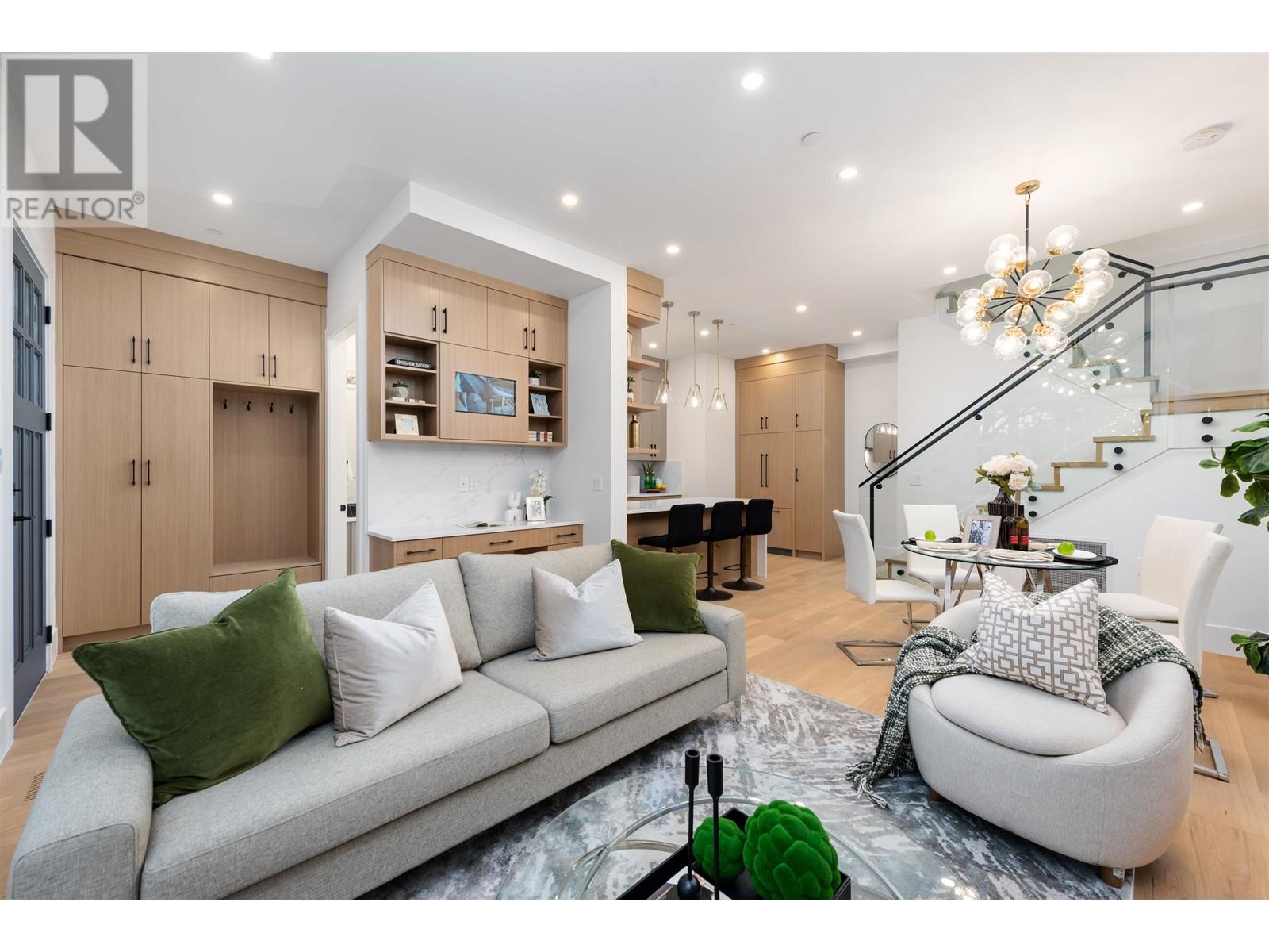 Listing Picture 7 of 40 : 1 1166 E 11TH AVENUE, Vancouver / 溫哥華 - 魯藝地產 Yvonne Lu Group - MLS Medallion Club Member