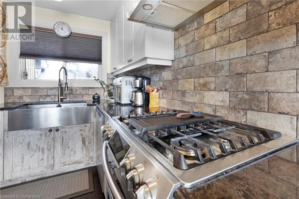 2023 Maple Boulevard, Port Dover, Ontario  N0A 1N2 - Photo 23 - 40687183