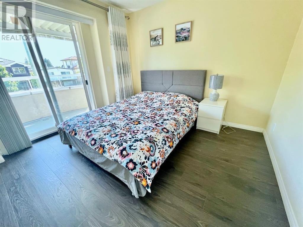 Listing Picture 18 of 31 : 3451 E 45TH AVENUE, Vancouver / 溫哥華 - 魯藝地產 Yvonne Lu Group - MLS Medallion Club Member