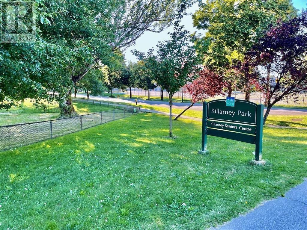 Listing Picture 26 of 31 : 3451 E 45TH AVENUE, Vancouver / 溫哥華 - 魯藝地產 Yvonne Lu Group - MLS Medallion Club Member