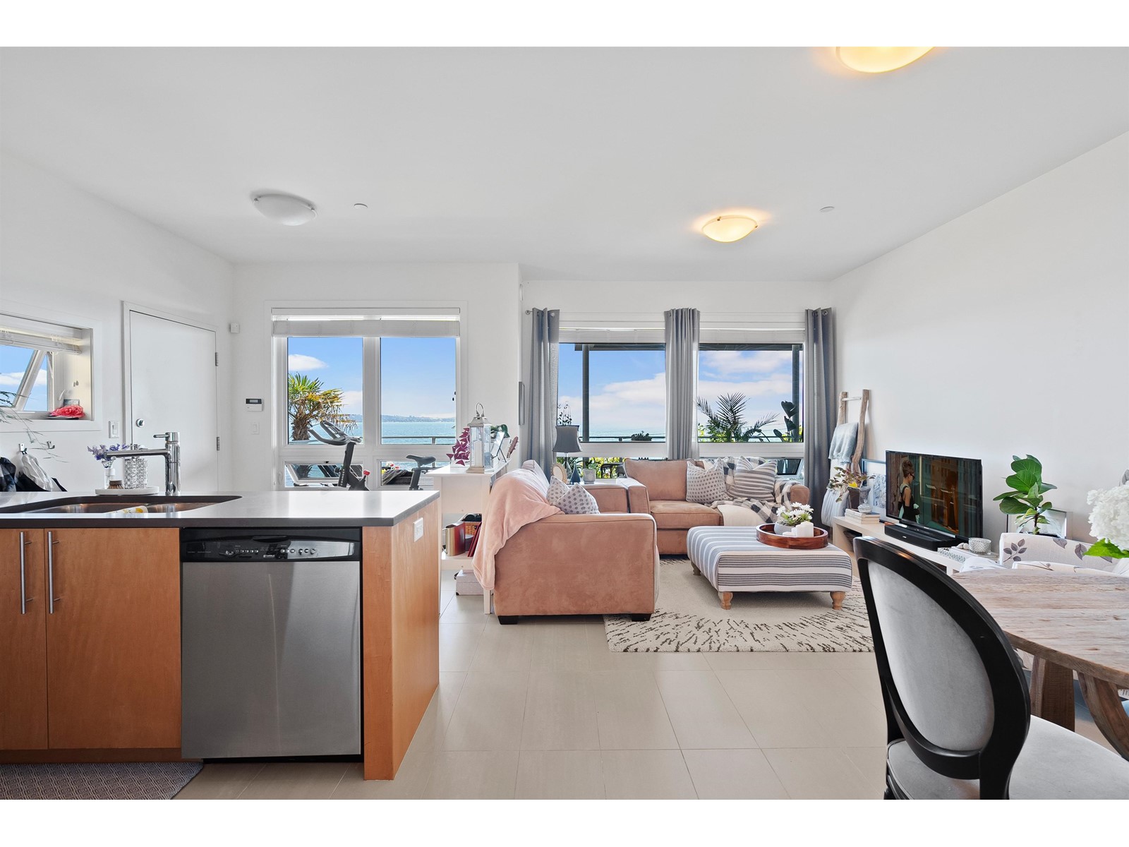 14501 Marine Drive, White Rock, British Columbia  V4B 1B4 - Photo 37 - R2952377
