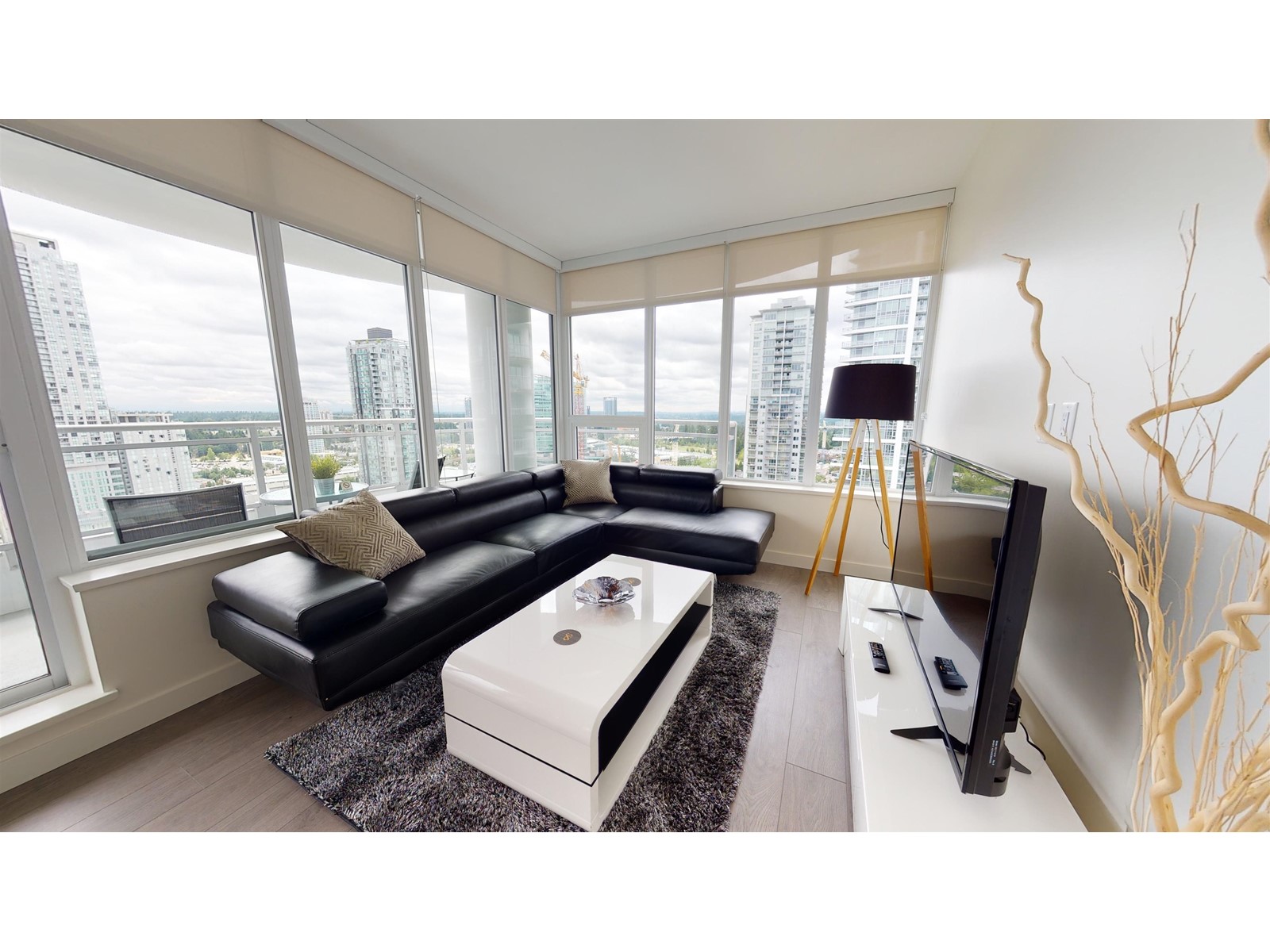 Property at 2405 13318 104TH AVENUE image 1