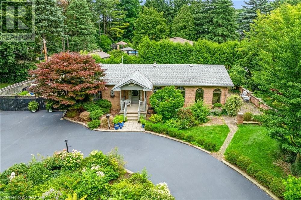 365 Eleanor Place, Ancaster, Ontario  L9G 3J6 - Photo 1 - 40687491