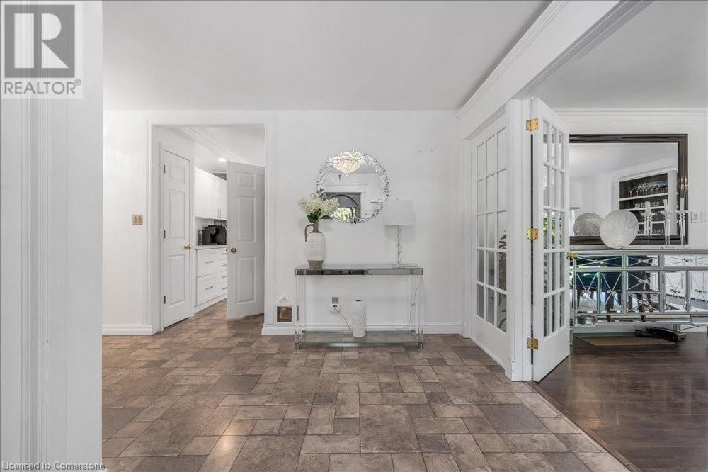 365 Eleanor Place, Ancaster, Ontario  L9G 3J6 - Photo 4 - 40687491