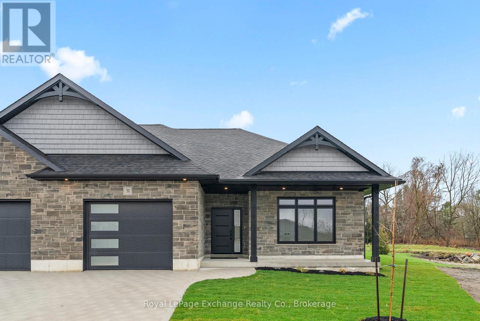 31 Mercedes Crescent, Kincardine, Ontario  N2Z 1G8 - Photo 3 - X11906608