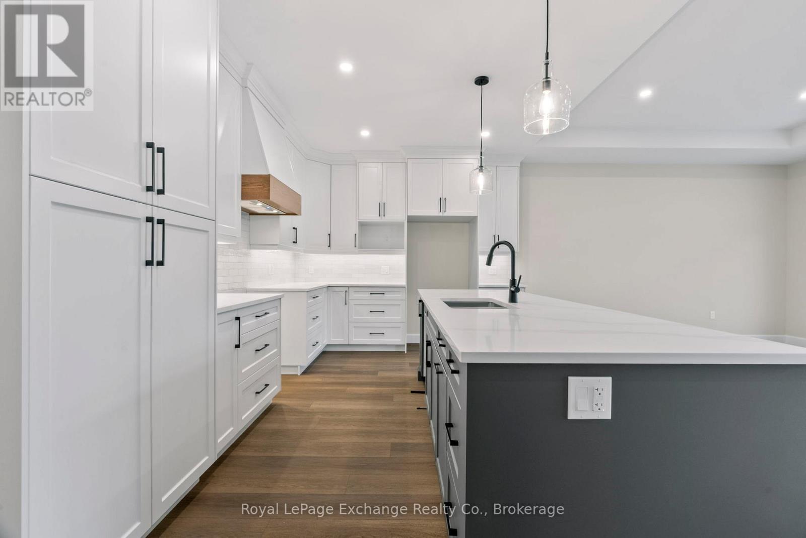 27 Mercedes Crescent, Kincardine, Ontario  N2Z 1G8 - Photo 11 - X11906610