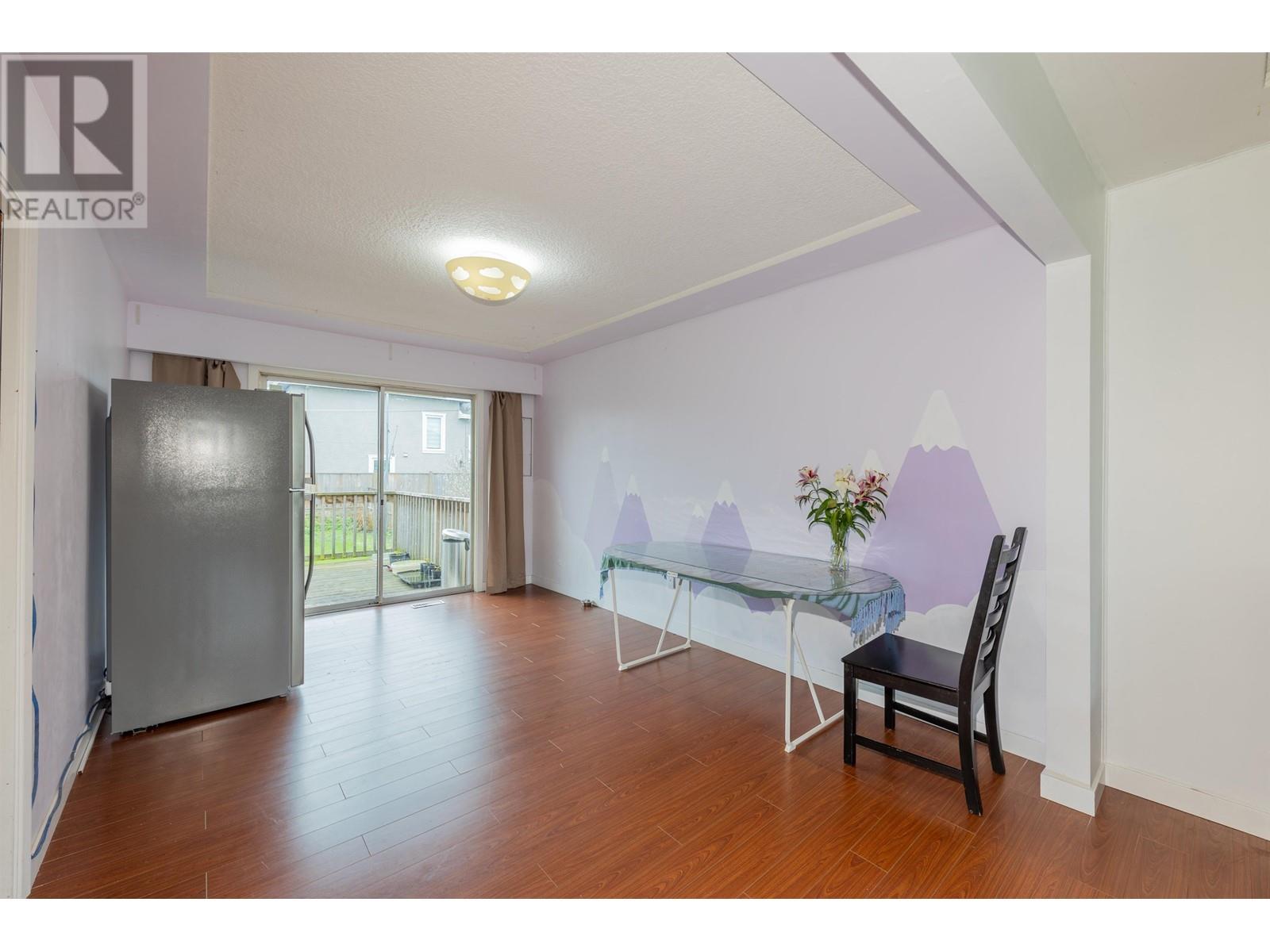 Listing Picture 3 of 23 : 10620 FINLAYSON DRIVE, Richmond / 烈治文 - 魯藝地產 Yvonne Lu Group - MLS Medallion Club Member