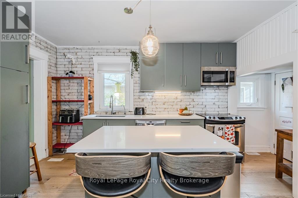39 Raglan Street, Guelph, Ontario  N1H 2S4 - Photo 11 - X11879875