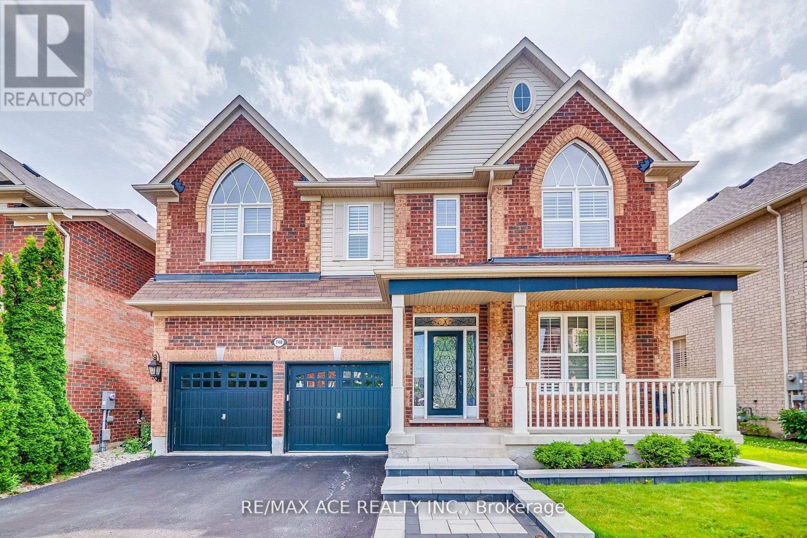 748 STAGG GARDEN CRESCENT, Milton, Ontario