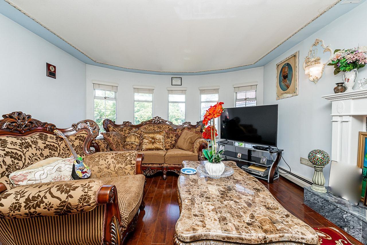 8879 141b Street, Surrey, British Columbia  V3V 7W5 - Photo 7 - R2951921