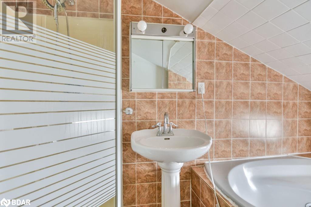 75 Gowan Street, Barrie, Ontario  L4N 2P1 - Photo 19 - 40687493