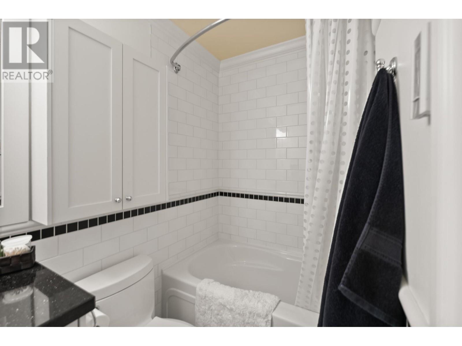 Listing Picture 30 of 40 : 6461 DYKE ROAD, Richmond / 烈治文 - 魯藝地產 Yvonne Lu Group - MLS Medallion Club Member