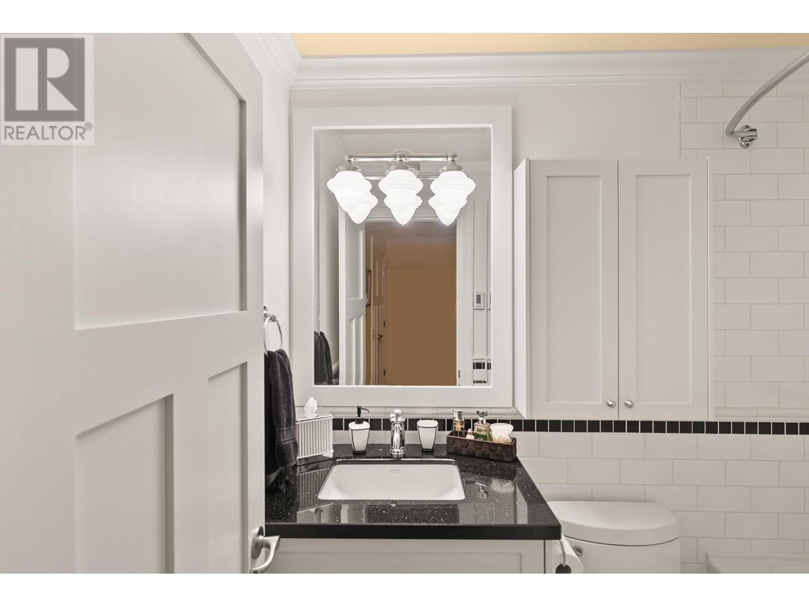 Listing Picture 31 of 40 : 6461 DYKE ROAD, Richmond / 烈治文 - 魯藝地產 Yvonne Lu Group - MLS Medallion Club Member