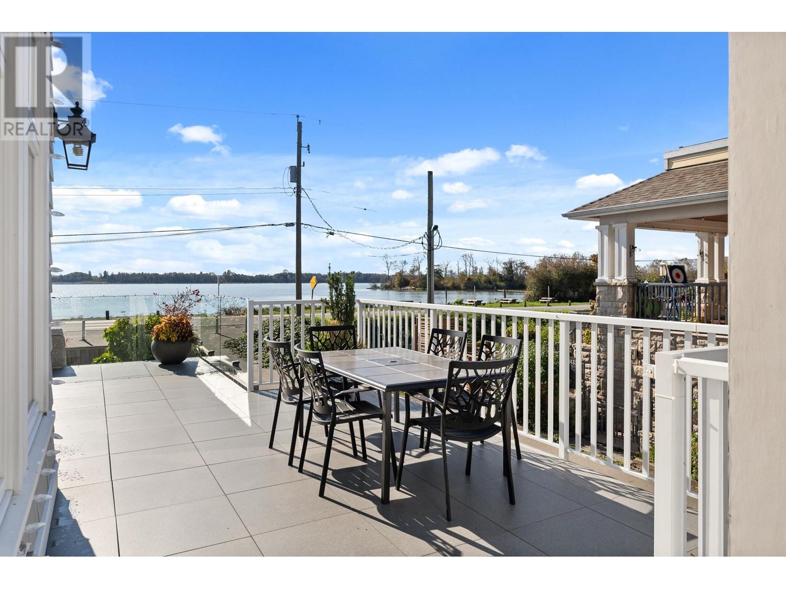 Listing Picture 8 of 40 : 6461 DYKE ROAD, Richmond / 烈治文 - 魯藝地產 Yvonne Lu Group - MLS Medallion Club Member