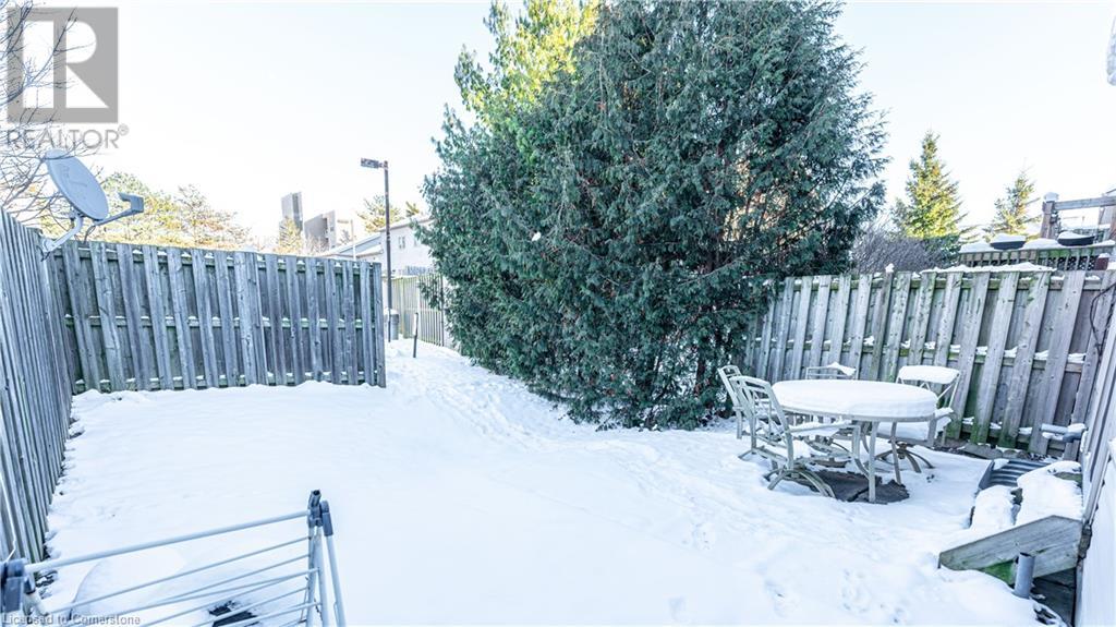 85 Bankside Drive Unit# E34, Kitchener, Ontario  N2N 3M4 - Photo 4 - 40687506