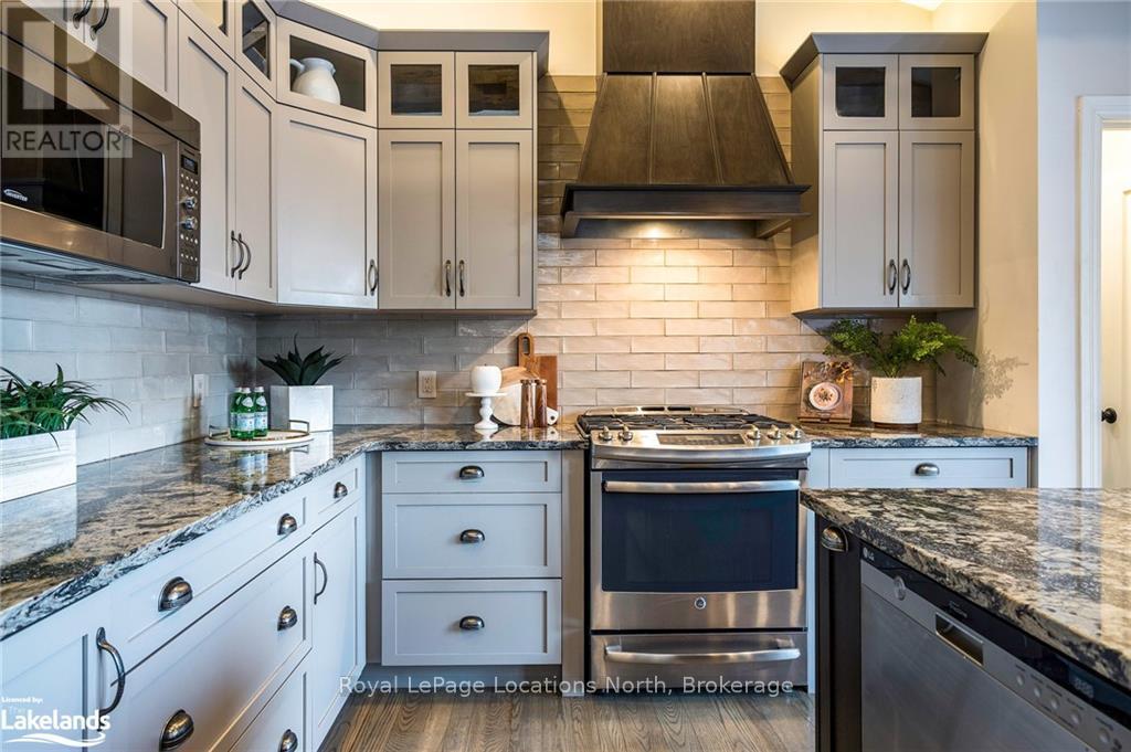 7 Purple Hill Lane, Clearview, Ontario  L0M 1G0 - Photo 12 - S10439514