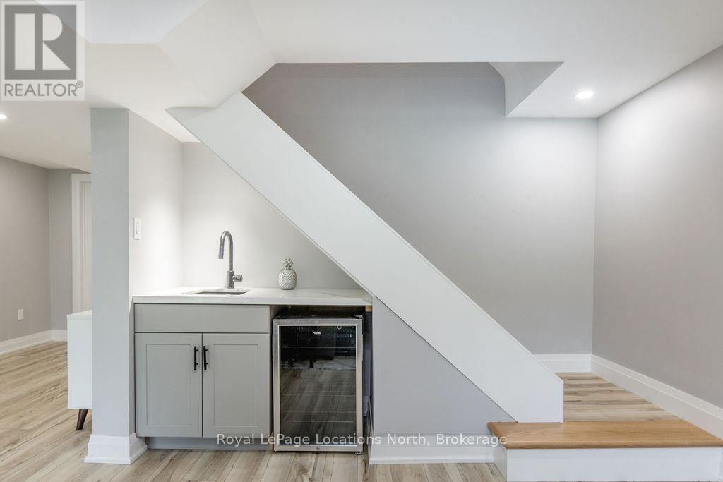 157 Woodland Drive, Wasaga Beach, Ontario  L9Z 2V4 - Photo 25 - S11881295