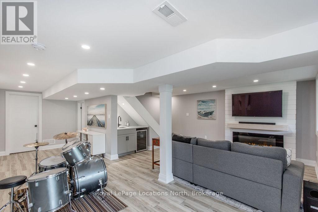 157 Woodland Drive, Wasaga Beach, Ontario  L9Z 2V4 - Photo 27 - S11881295