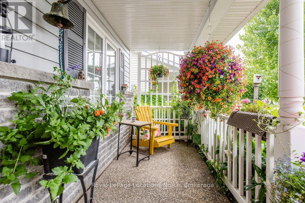 130 New York Avenue, Wasaga Beach, Ontario  L9Z 3A8 - Photo 2 - S11881592