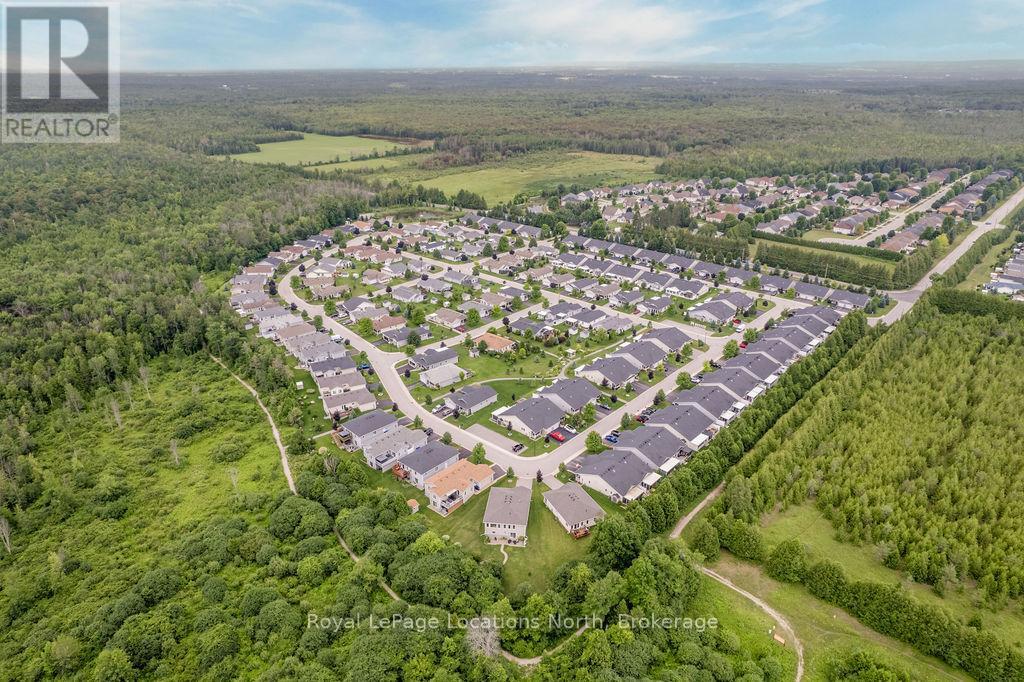 130 New York Avenue, Wasaga Beach, Ontario  L9Z 3A8 - Photo 33 - S11881592