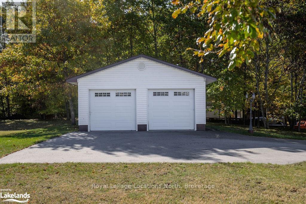 5358 Penetanguishene Road, Springwater, Ontario  L0L 1P0 - Photo 29 - S10438693