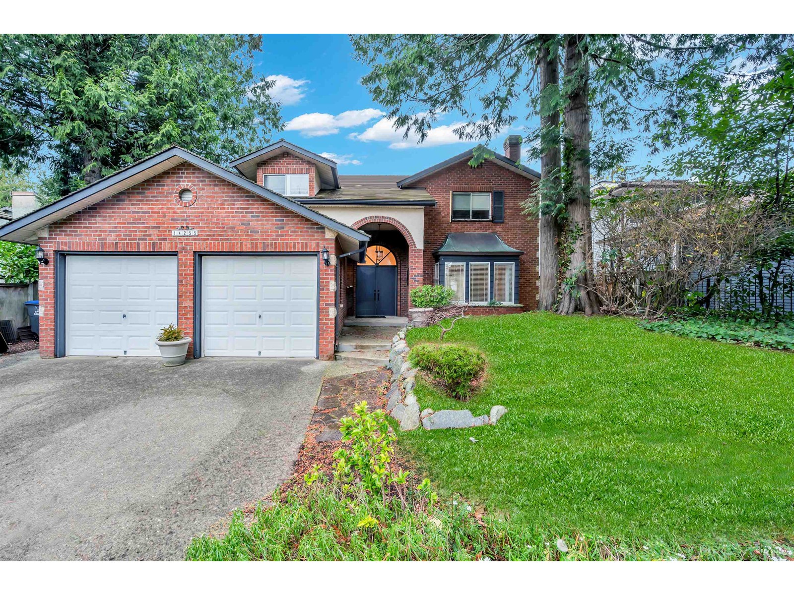 14255 16a Avenue, Surrey, British Columbia  V4A 6G6 - Photo 1 - R2951860