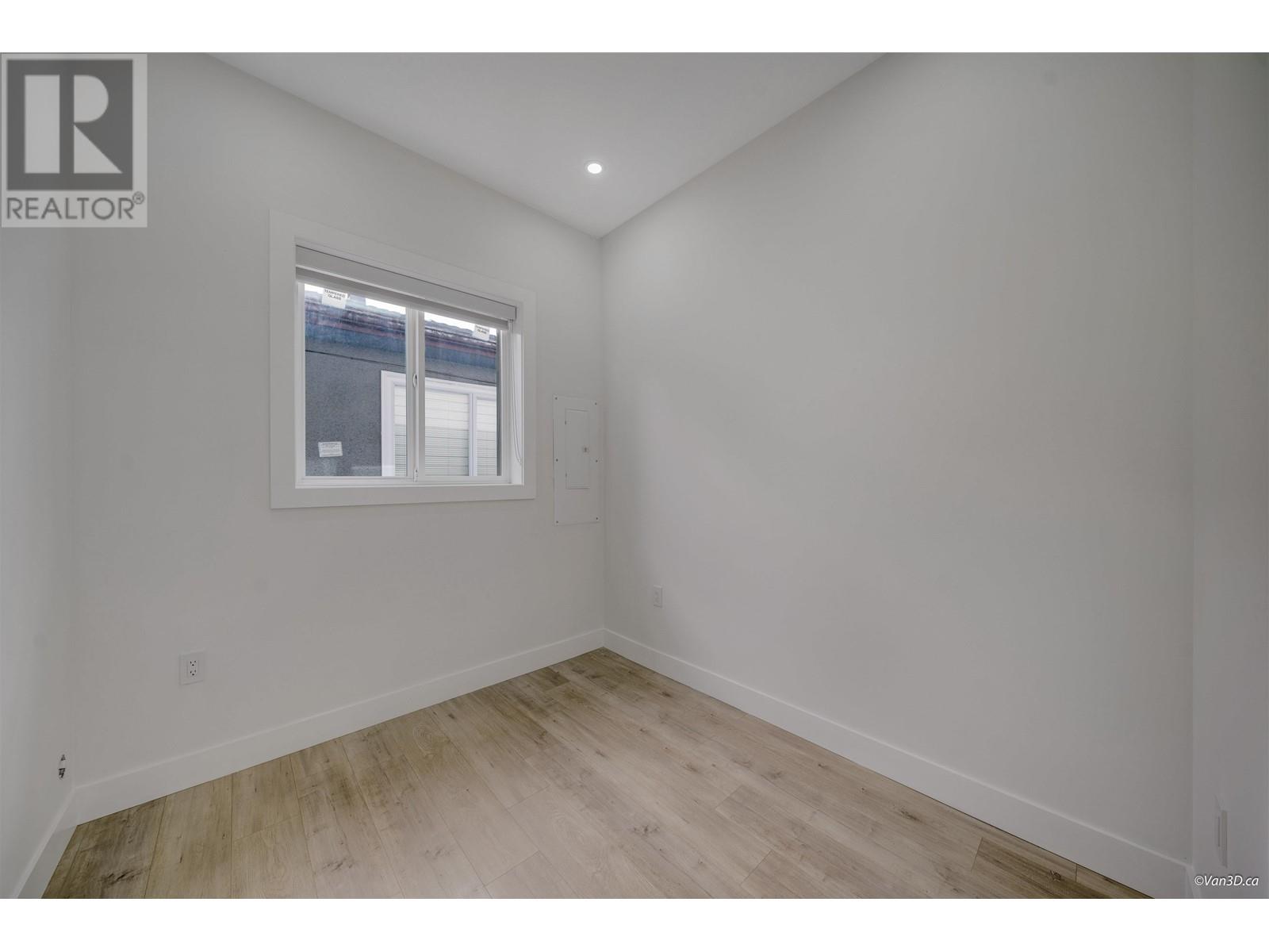 Listing Picture 7 of 19 : 2995 E 17TH AVENUE, Vancouver / 溫哥華 - 魯藝地產 Yvonne Lu Group - MLS Medallion Club Member