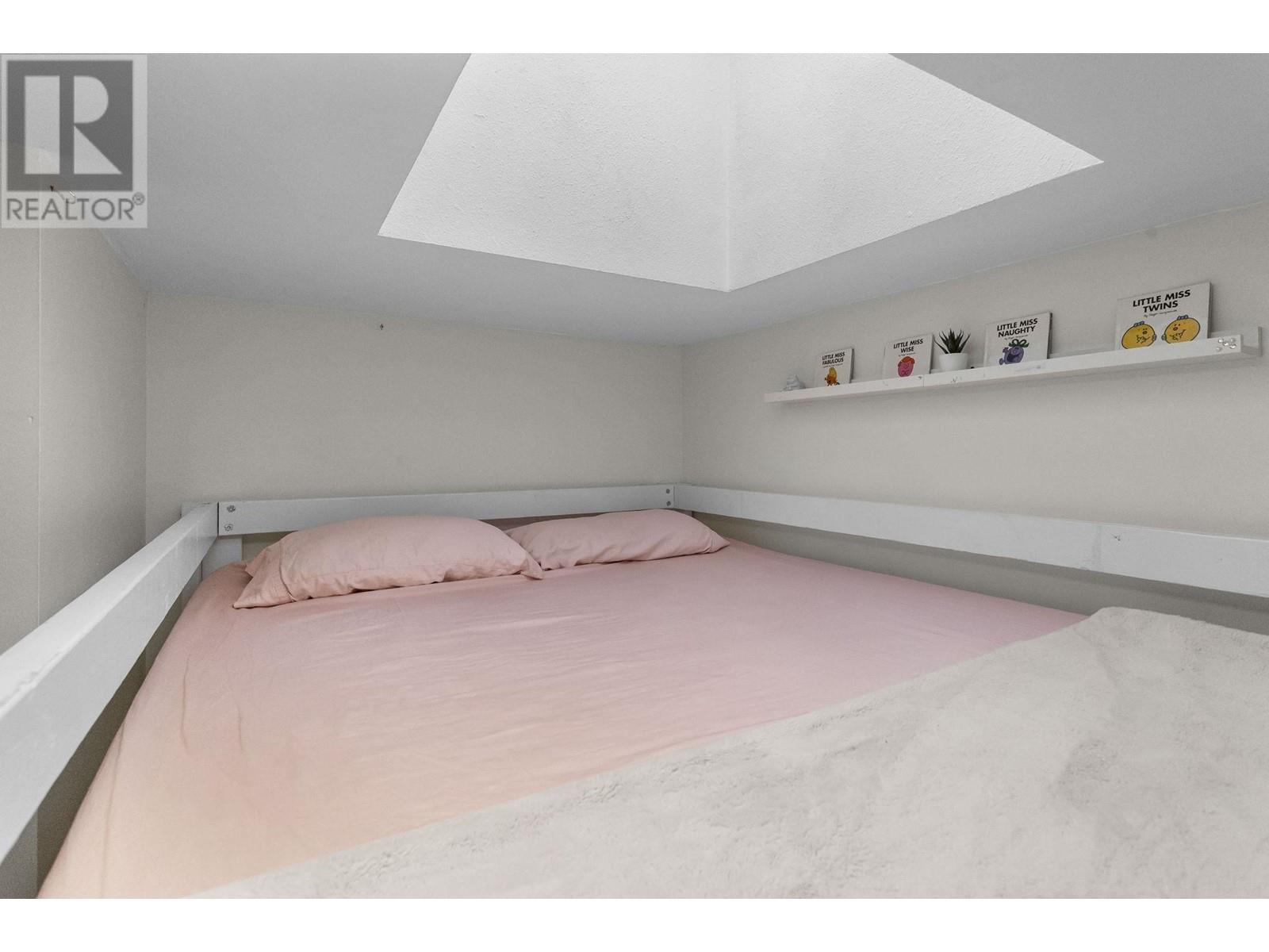 Listing Picture 20 of 32 : PH1 4113 FRASER STREET, Vancouver / 溫哥華 - 魯藝地產 Yvonne Lu Group - MLS Medallion Club Member