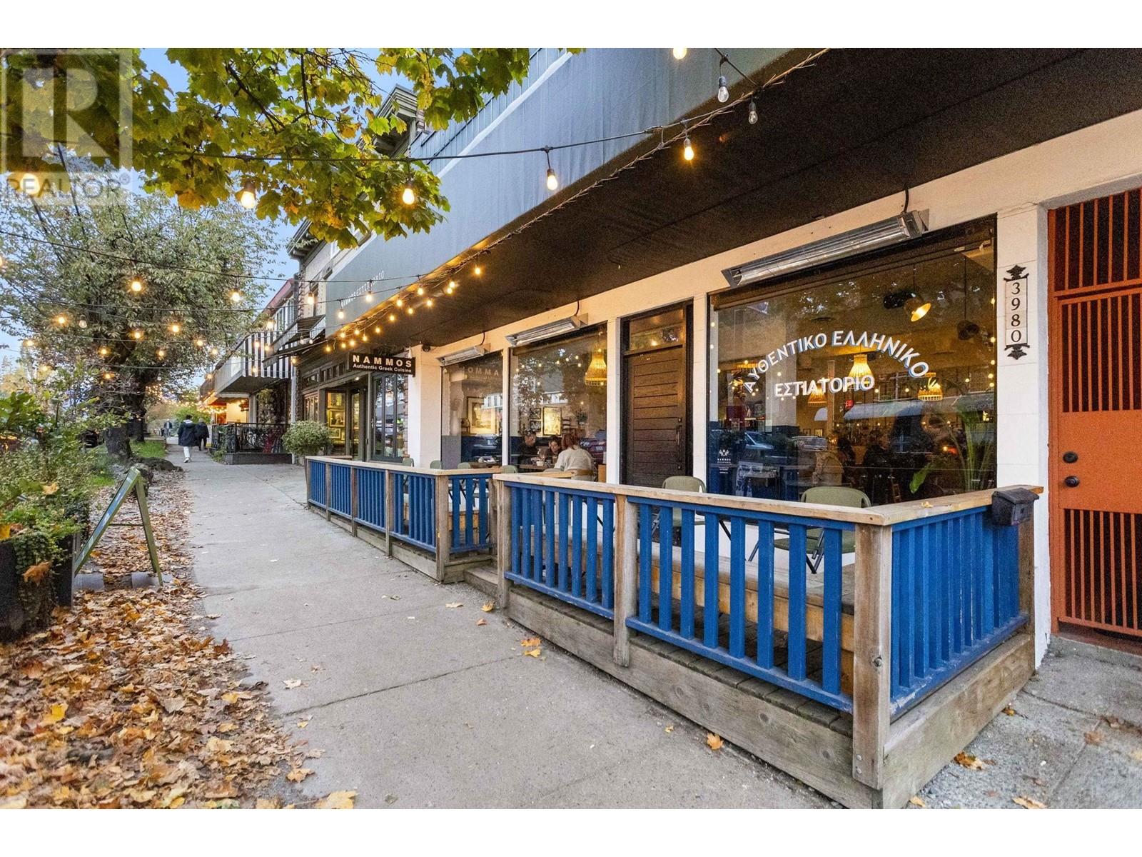 Listing Picture 32 of 32 : PH1 4113 FRASER STREET, Vancouver / 溫哥華 - 魯藝地產 Yvonne Lu Group - MLS Medallion Club Member