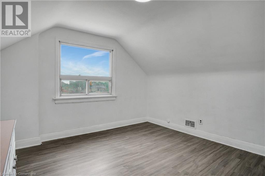 53 Bruce Street, Kitchener, Ontario  N2B 1Y6 - Photo 16 - 40687471