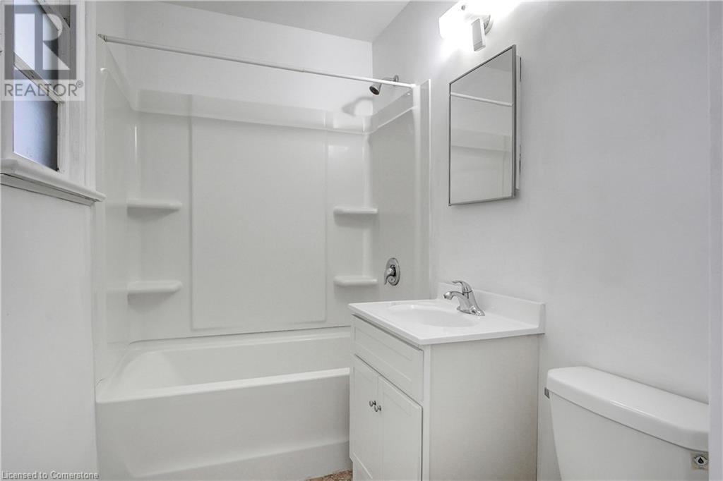 53 Bruce Street, Kitchener, Ontario  N2B 1Y6 - Photo 35 - 40687471