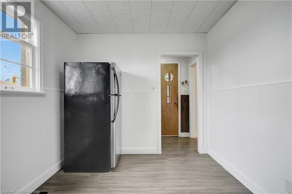 53 Bruce Street, Kitchener, Ontario  N2B 1Y6 - Photo 8 - 40687471