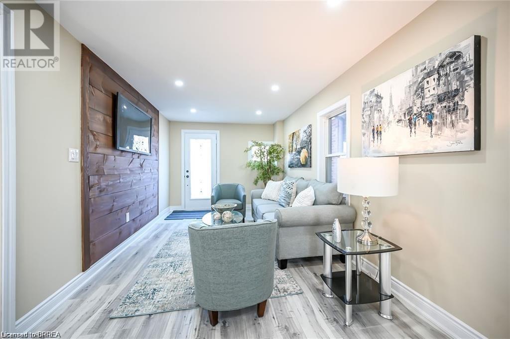 1210 Dunsmure Road Unit# Main, Hamilton, Ontario  L8H 1L4 - Photo 2 - 40687547