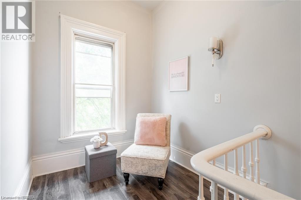 129 West Street Unit# Uper, Brantford, Ontario  N3T 3G2 - Photo 4 - 40644615