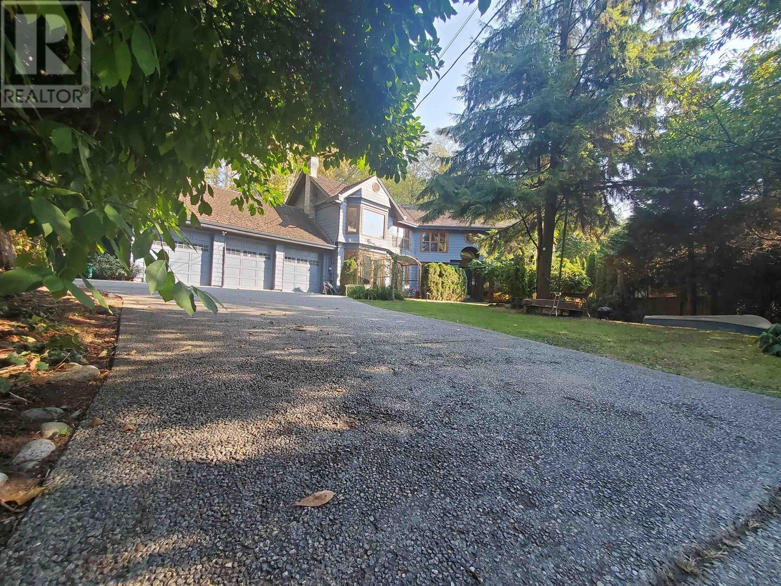 Property at 992 3RD STREET image 3
