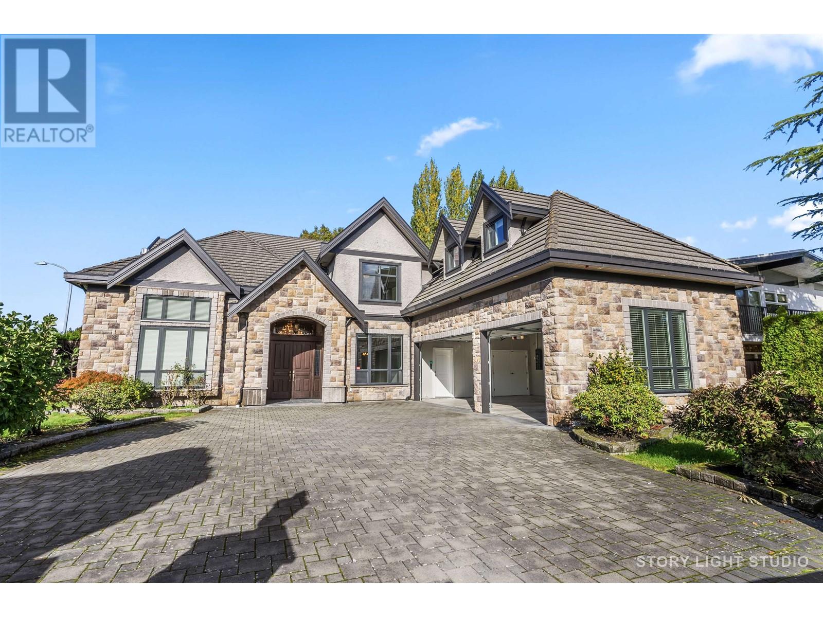Property at 5515 LANGTREE AVENUE image 2