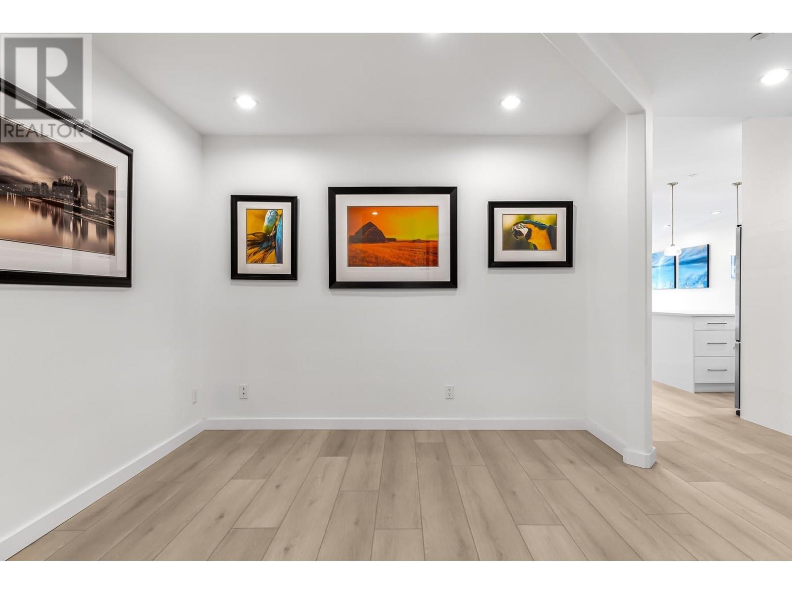 201 6688 Royal Avenue, West Vancouver, British Columbia  V7W 2B9 - Photo 7 - R2952362