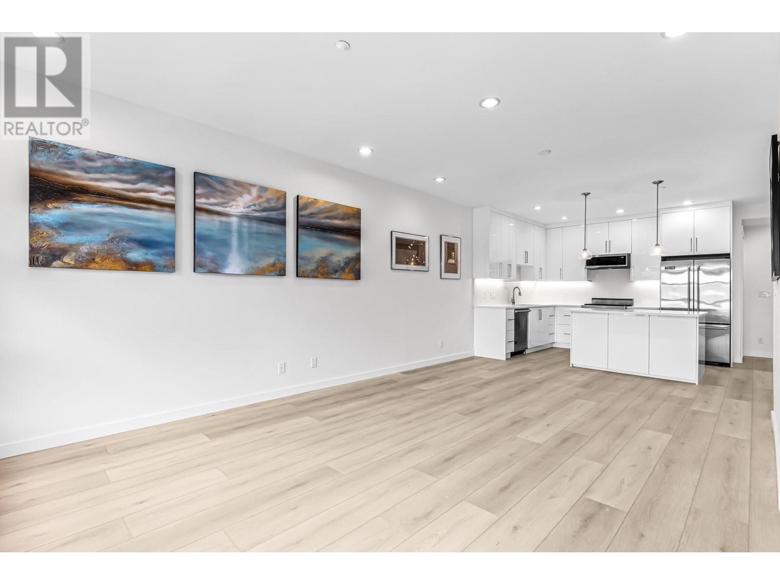 201 6688 Royal Avenue, West Vancouver, British Columbia  V7W 2B9 - Photo 18 - R2952362