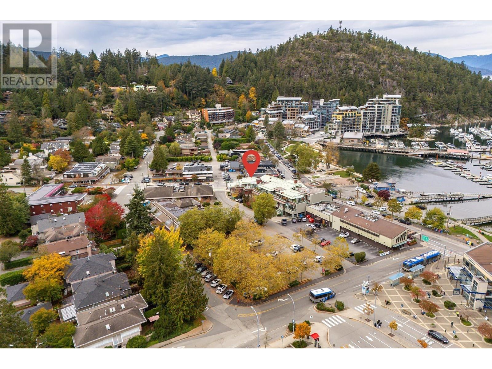 201 6688 Royal Avenue, West Vancouver, British Columbia  V7W 2B9 - Photo 29 - R2952362