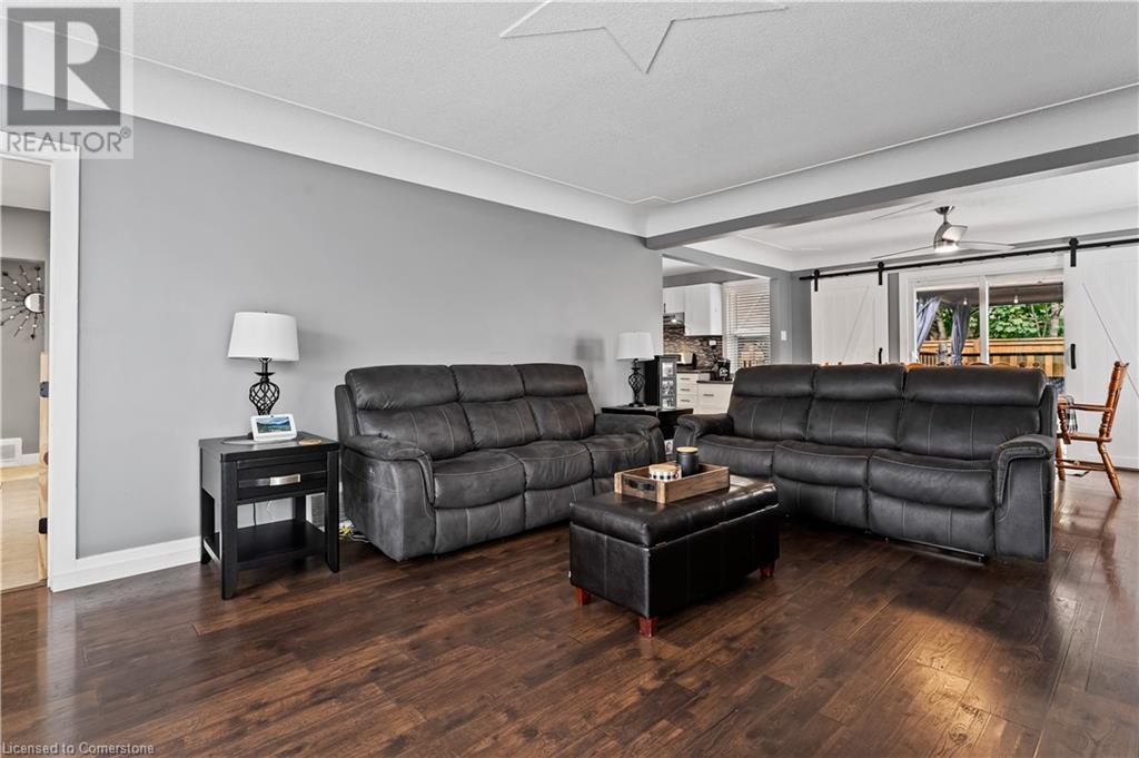 18 Irving Place, Hamilton, Ontario  L8T 3R3 - Photo 13 - 40667730